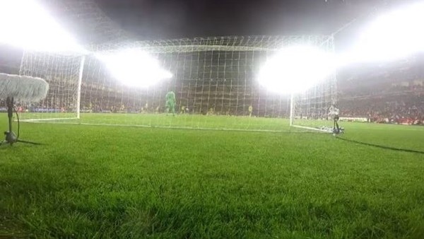 Cenk'in İsveç'e Attığı Golün Kale Arkası Görüntüsü