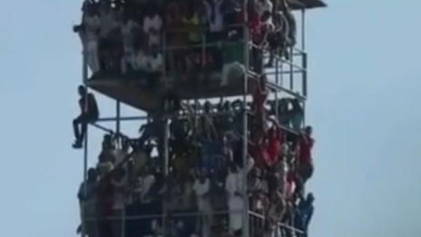 Nijerya-Mısır maçında inanılmaz görüntüler