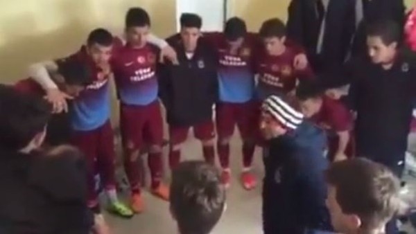 Erdoğdu Anadolu Lisesi Maça Böyle Motive Oldu..