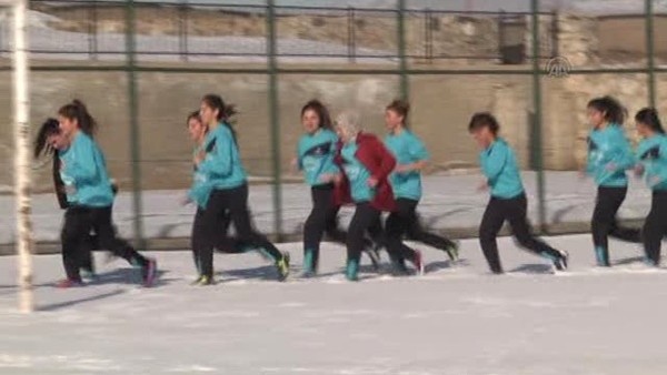 Önce okullu, sonra futbolcu oldular