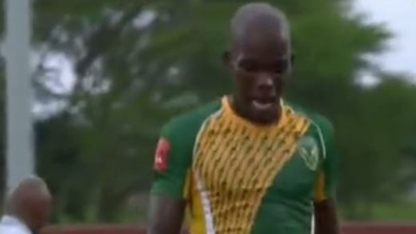 Dünyanın en saçma kırmızı kartını gördü