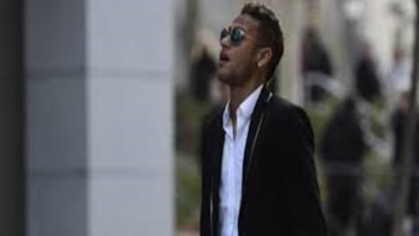 Neymar'ın konuşan ayakkabıları