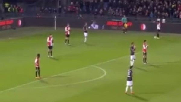 14. dakikada Cruyff için oyun durdu