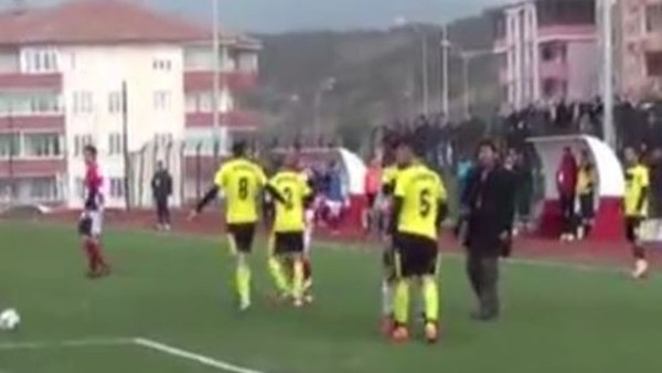 Sahadaki Gerginlik Tribünlere Sıçradı