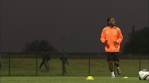 Drogba frikikten harika yazdı!