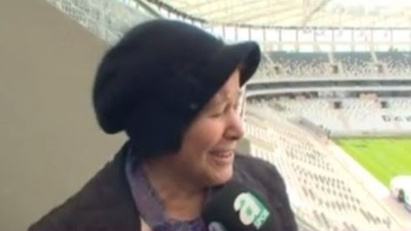 Vodafone Arena'nın açılışı öncesi anne duası