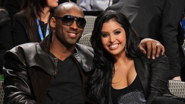 Kobe Bryant'ın Eşi Topuklu Ayakkabının Azizliğine Uğradı