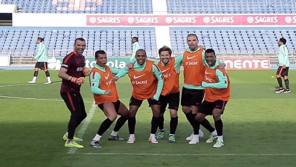 Cristiano Ronaldo'nun milli takım kampında keyfi yerinde