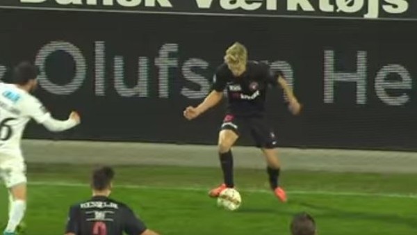 18 yaşındaki Kristensen'den harika çalım!