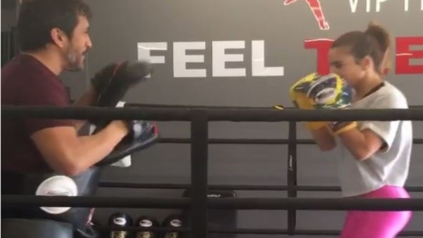 Diego'nun eşi Bruna Letica Ribas Muaythai yaparken