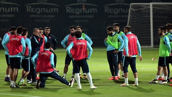 Arda Turan Ve Oğuz Özyakup İdmanda Coştu