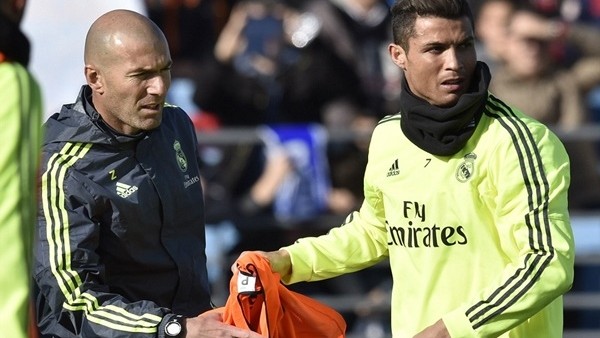 Real Madrid'li Oyuncular Farklı Şeyler Deniyor