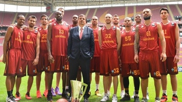 Ergin Ataman yeşil sahalara iniyor!