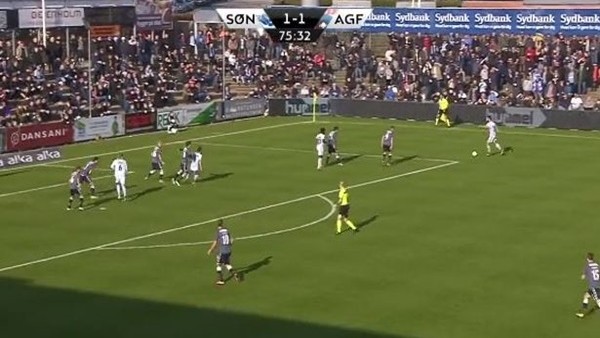 Ceza Sahası Dışından Klas Gol