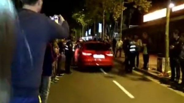 Messi Ve Neymar Tarftarlardan Kaçtı