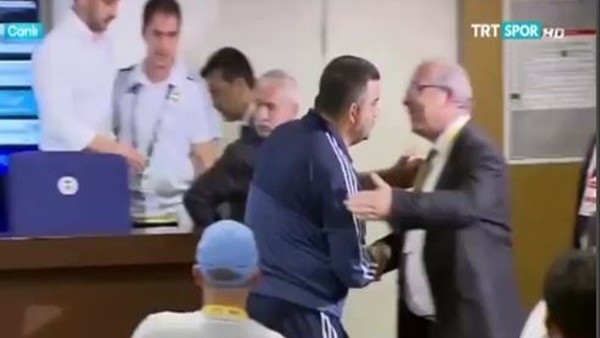 Ümit Özat'ın maç sonu Pereira'ya tepkisi