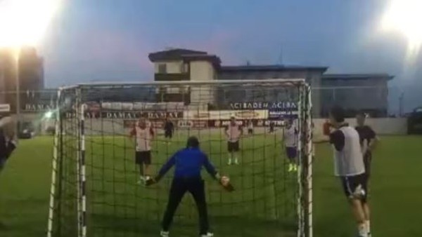 Muharrem Usta, Hami Mandıralı'yı Penaltıdan Avladı.