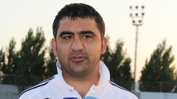 Ümit Özat İsyan Etti