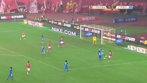 Derbiye Paulinho Damgası!