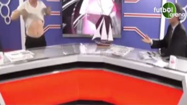 Soyunarak Fatih Terim'den destek istedi