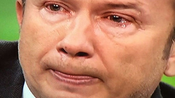 Tanju Çolak canlı yayında ağladı