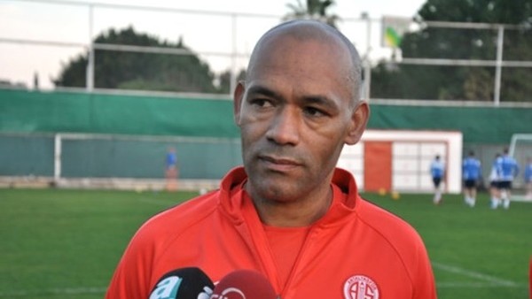 Morais'ten Aykut Kocaman'a gözdağı