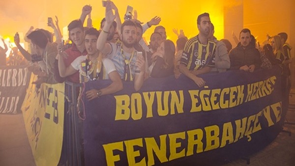 Fenerbahçe'ye coşkulu karşılama