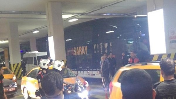 Galatasaray'a protestolu karşılama