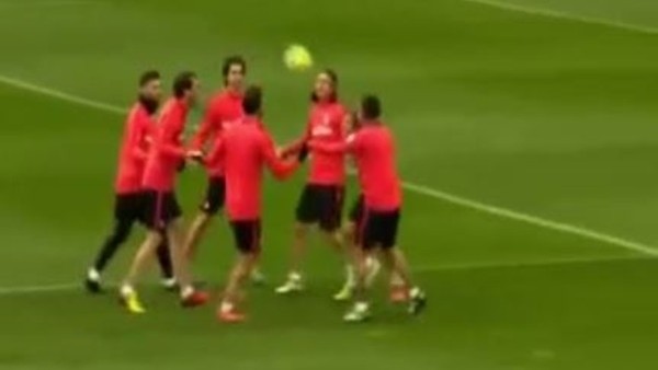 Atletico Madrid antrenmanında kıyasıya yarış