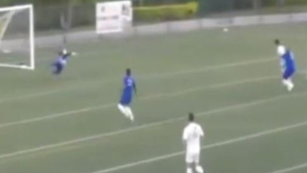 Adriano Miami'de ortaya çıktı