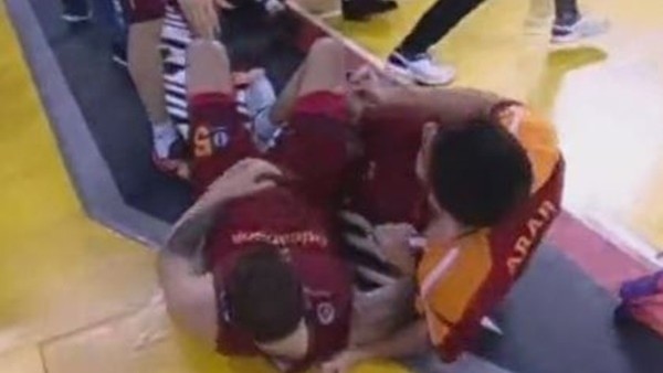 Tarihi gece; ''Oldu,olduu...Oldu Hakan olduuu!''