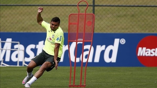 Casemiro'nun Antrenmanda Arbeloa'ya Attığı Harika Çalım