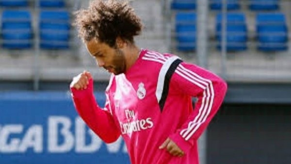 Marcelo antrenmanda yaptı yapacağını!