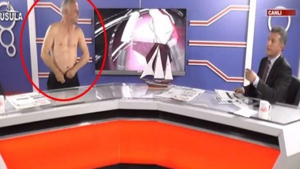 Canlı yayında soyunarak Fathi Terim'den destek istedi