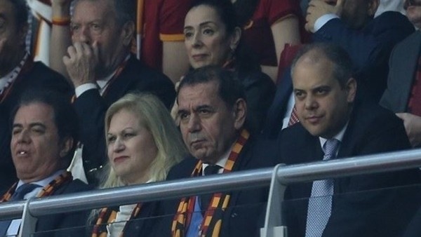 Dursun Özbek neye uğradığını şaşırdı