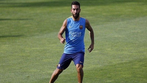 Barcelona'da antrenmanında Arda Turan ceza yedi