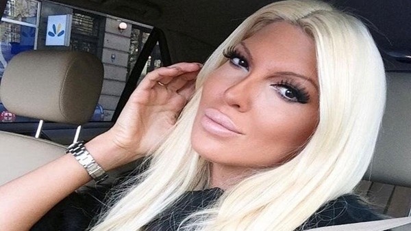 Tosic'in eşi Jelena Karleusa kedi oldu