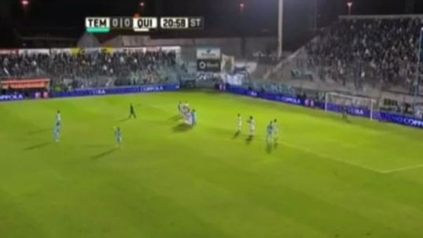 Oyuna girer girmez frikikten yazdı!