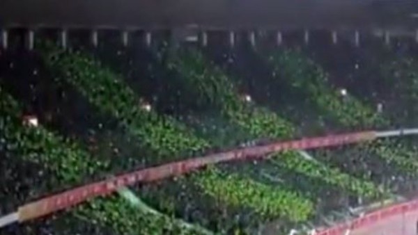 Burak Yılmaz'ın Takımından Koreografi Şov