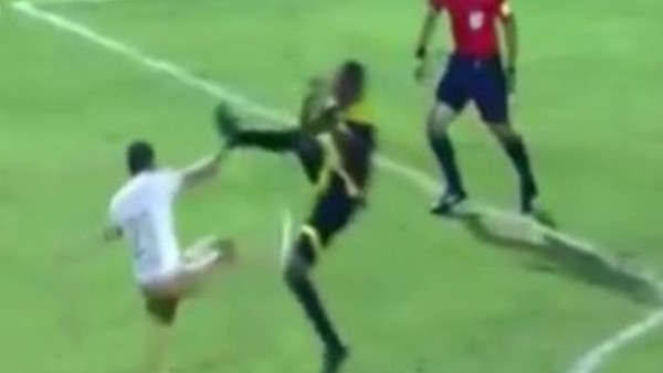 Yuber Mosquera İle Alejandro Castro Arasında Yaşanan Pozisyon