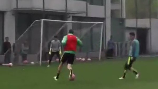 Burak Yılmaz'ın antrenmanda harika pası