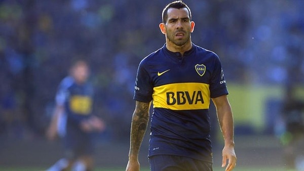 Carlos Tevez frikikten harika yazdı