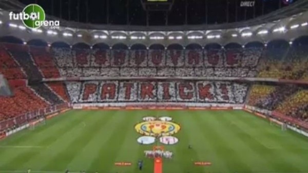 Sahada ölen futbolcuya vefa gösterisi