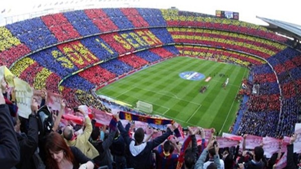 Nou Camp'ta muhteşem atmoster