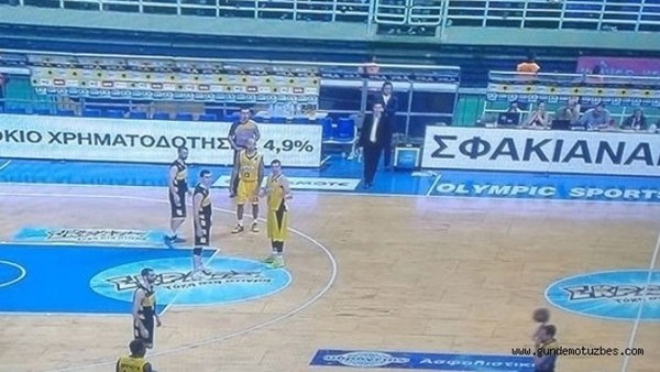AEK - Aris maçı 3'e 3 tamamlandı