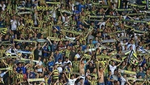 Fenerbahçe taraftarından küfüre ilginç çözüm