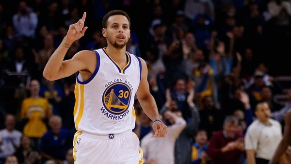Stephen Curry'den 19 sayılık performans