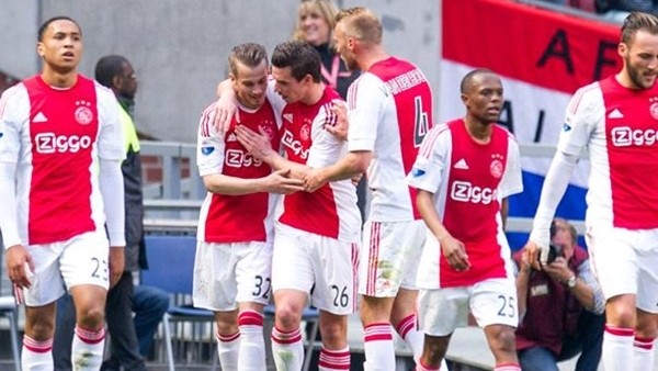 Ajax, Twente'yi Rahat Geçti