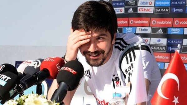 Tolga Zengin'den Fenerbahçe'ye gönderme