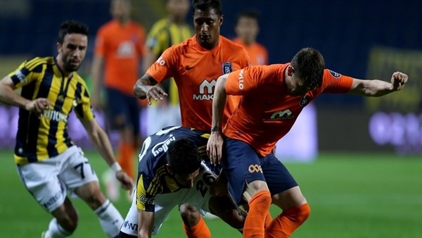 Başakşehir 2-1 Fenerbahçe (Maç Özeti)